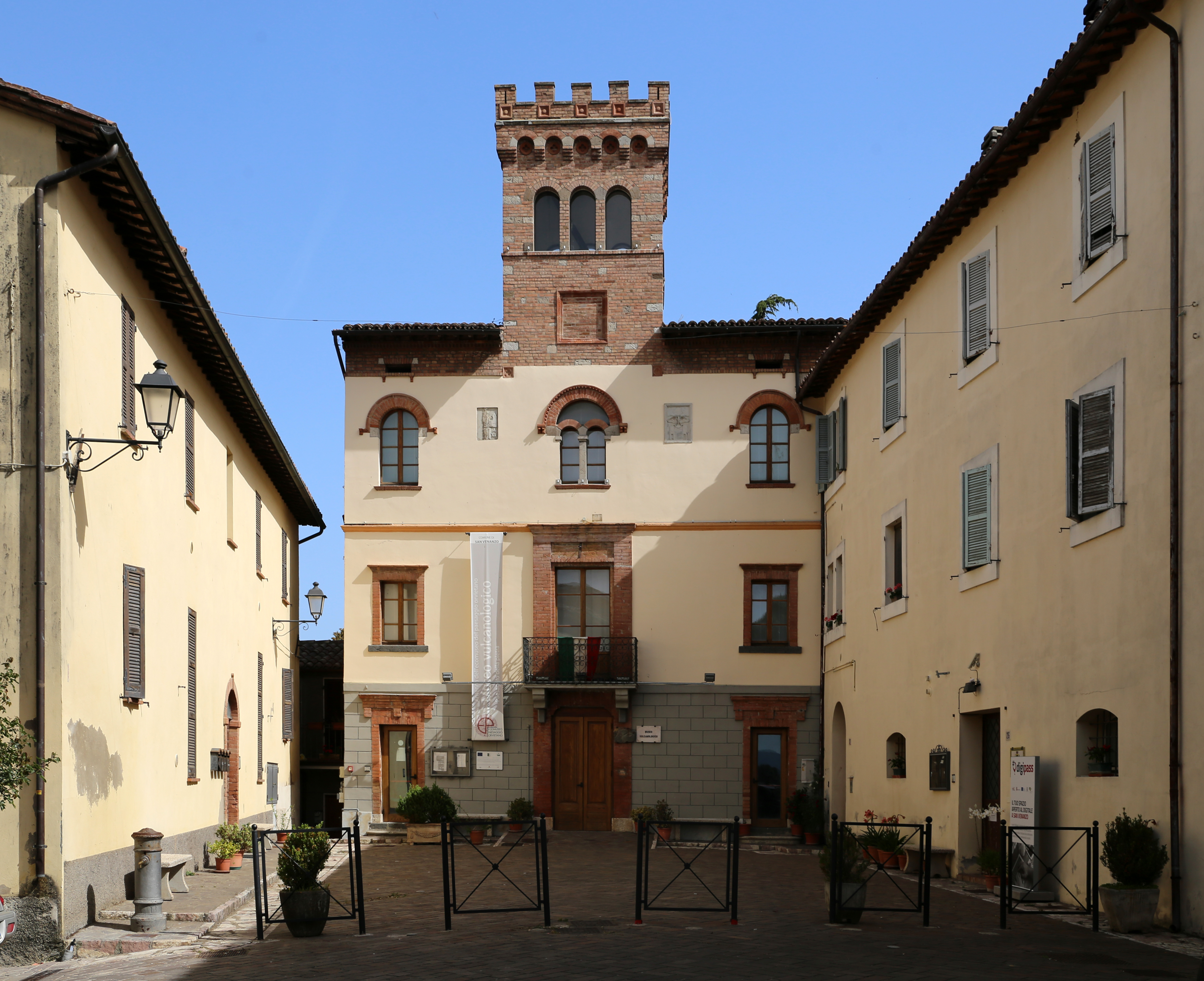 Facciata Museo Vulcanologico San Venanzo